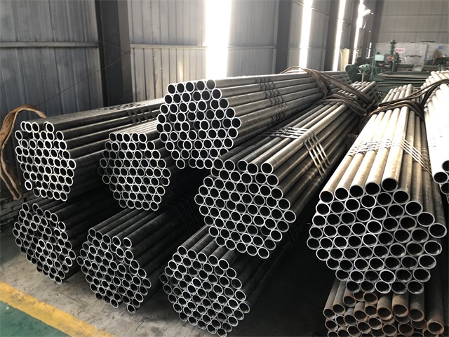 佳木斯小口径厚壁无缝钢管