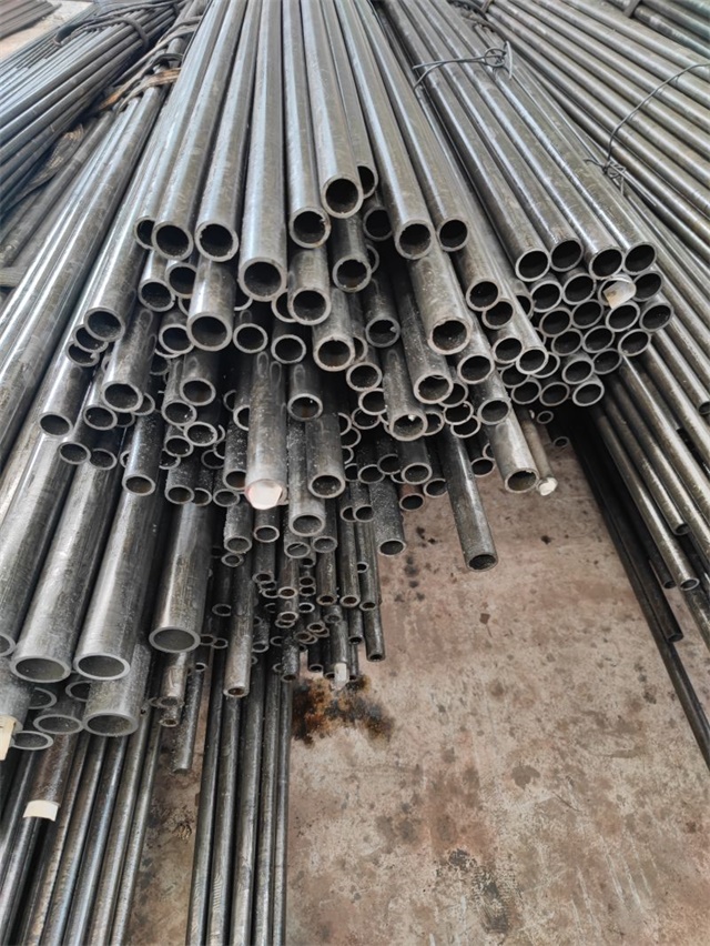 佳木斯精密光亮无缝钢管厂